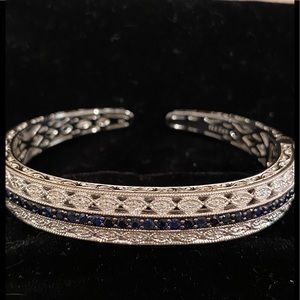 Diamond bracelet with sapphires